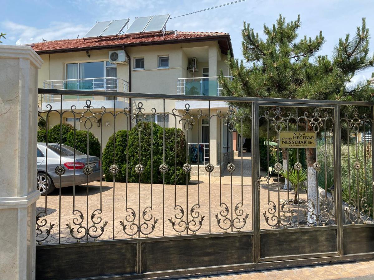 Sunny Guest House Ravda Exterior foto